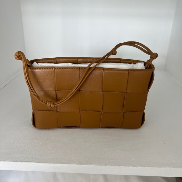 BOTTEGA VENETA Cassette Pouch Bag on Strap - Camel - NWT NEW - Picture 11 of 13